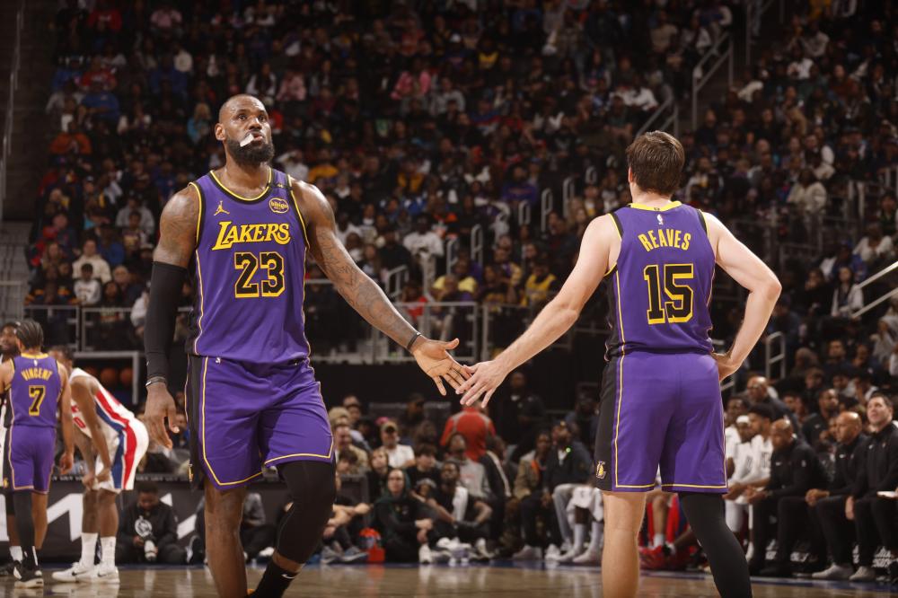 冷静控球的 冷静控球的