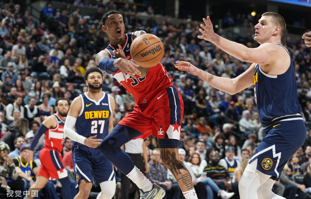 比赛场地两 比赛场地两